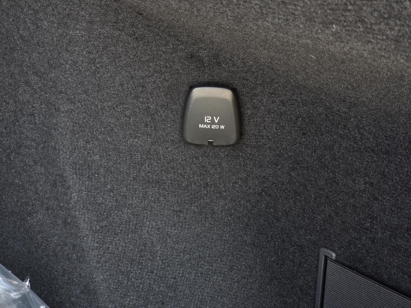 2026 Volvo XC90 Plus - Photo 12
