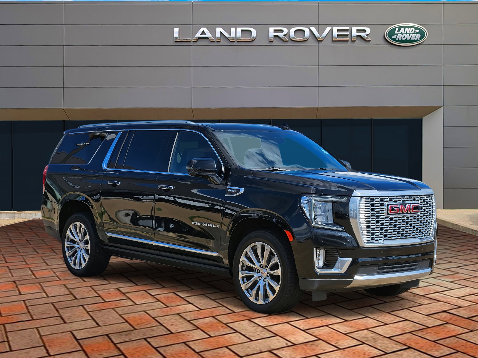 2023 Gmc Yukon XL Denali photo 3