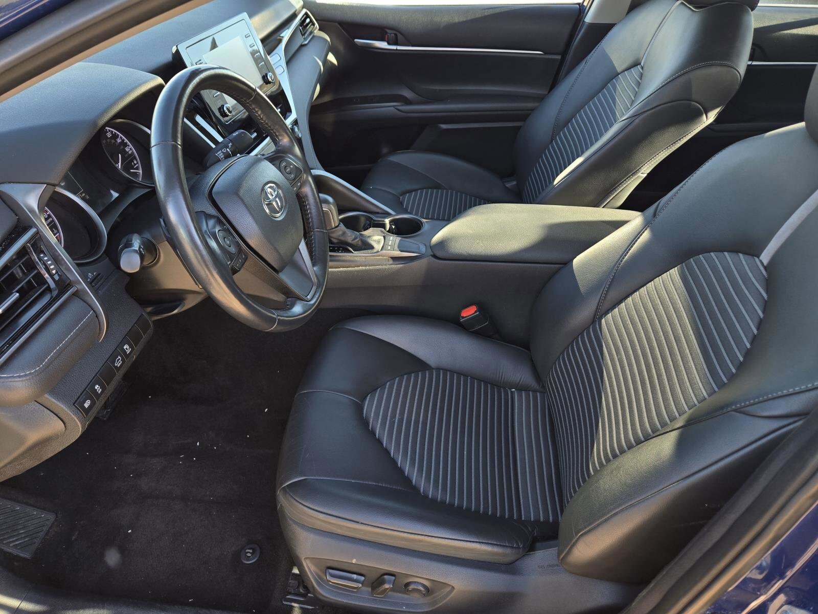 2024 Toyota Camry SE photo 3