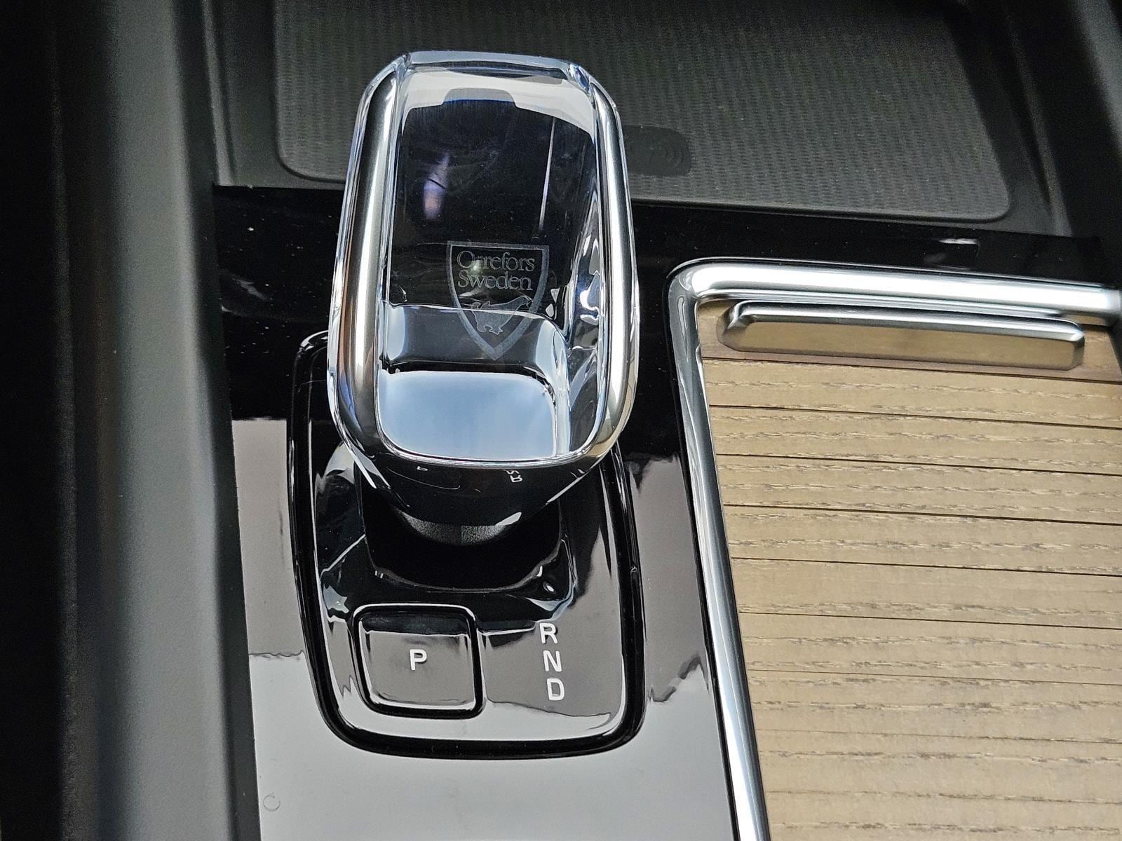 2026 Volvo XC60 Plus - Photo 19