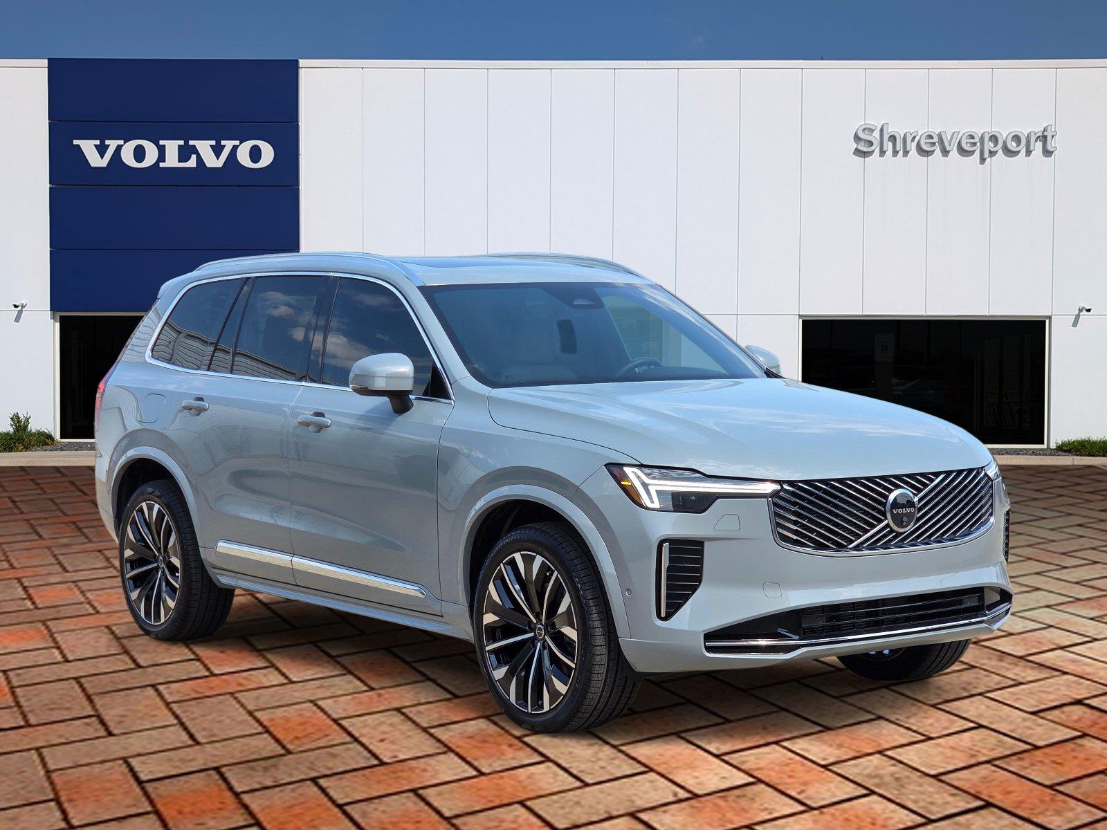 2026 Volvo XC90 Plus - Photo 3