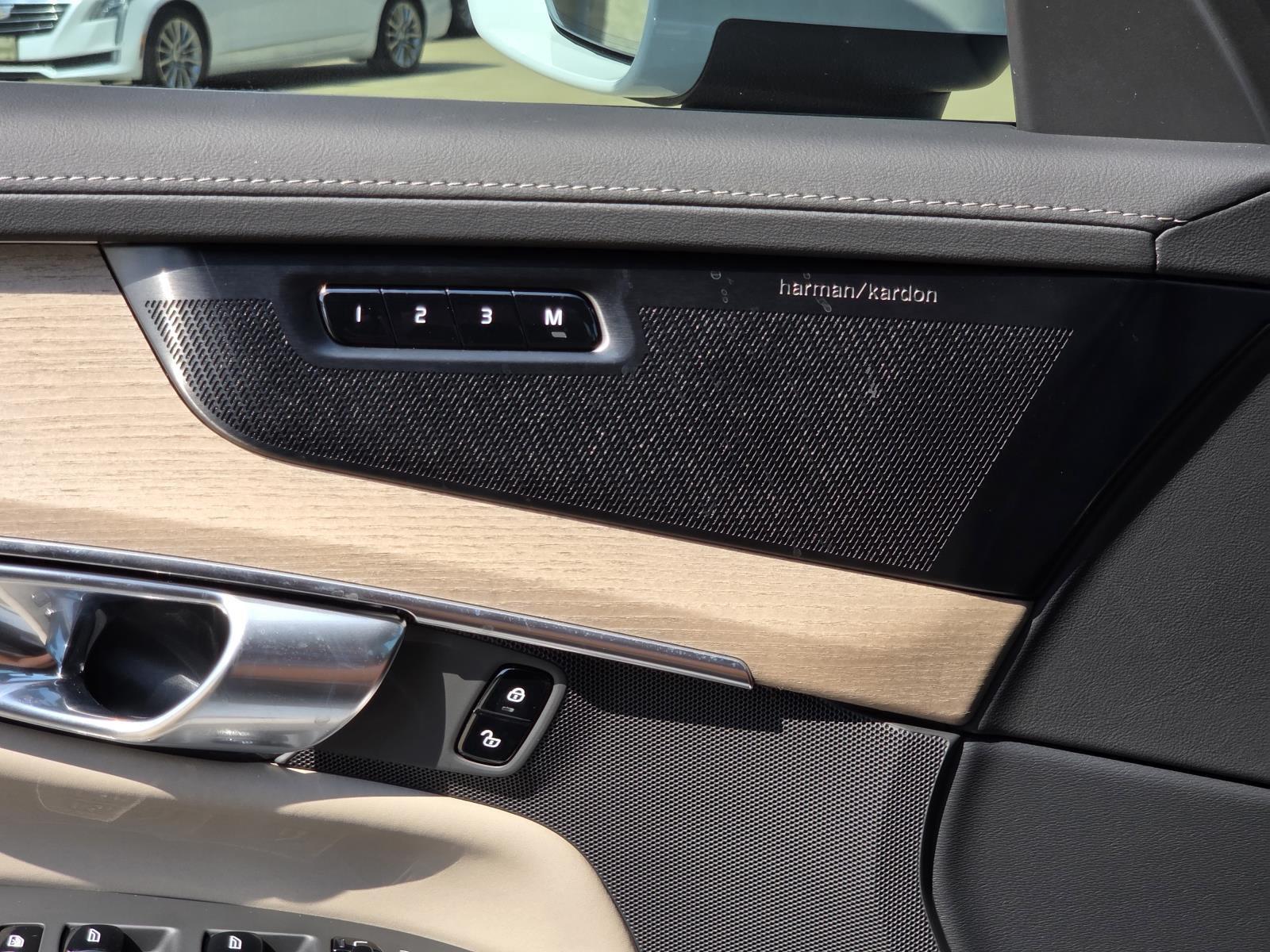 2026 Volvo XC90 Ultra - Photo 32