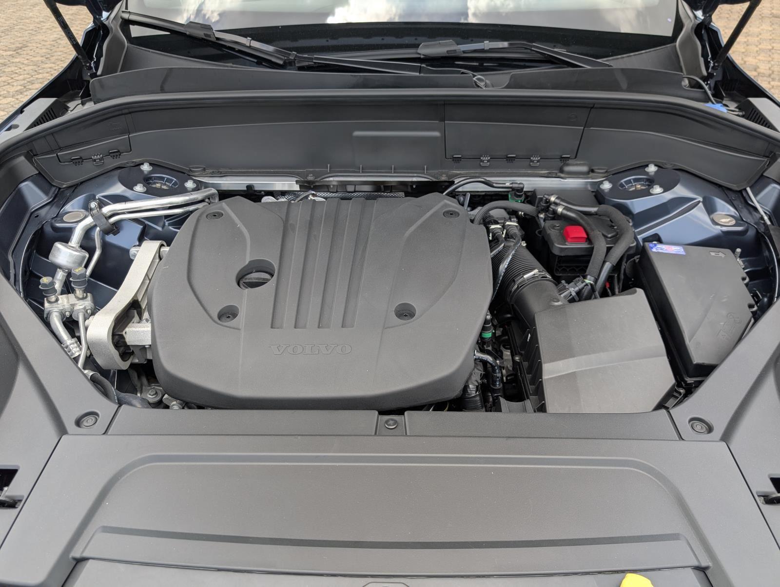 2026 Volvo XC90 Plus - Photo 12