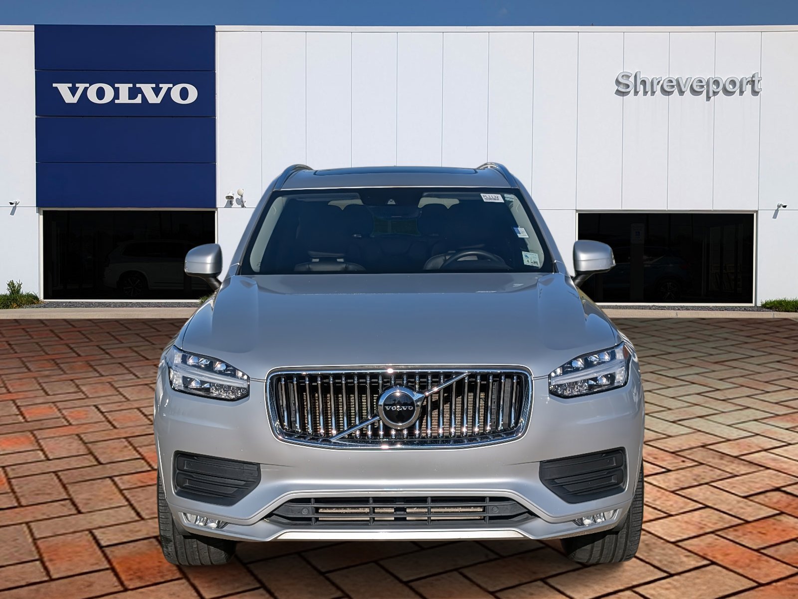 2020 Volvo XC90 T6 Momentum photo 2