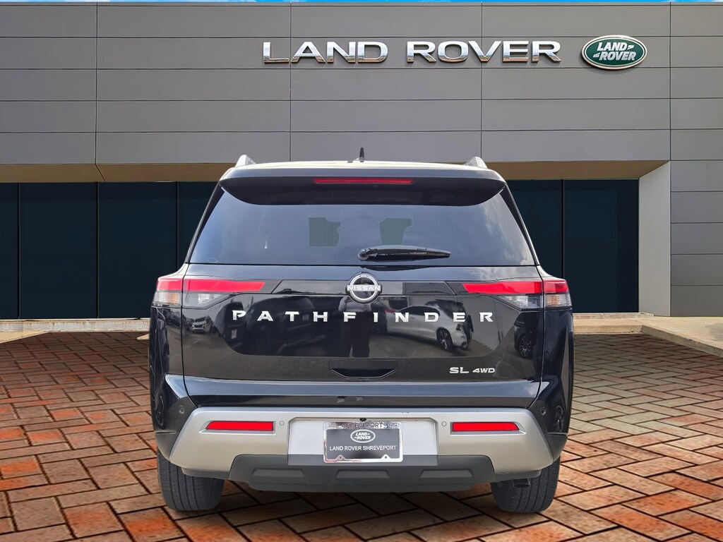 Used 2025 Nissan Pathfinder SL SUV