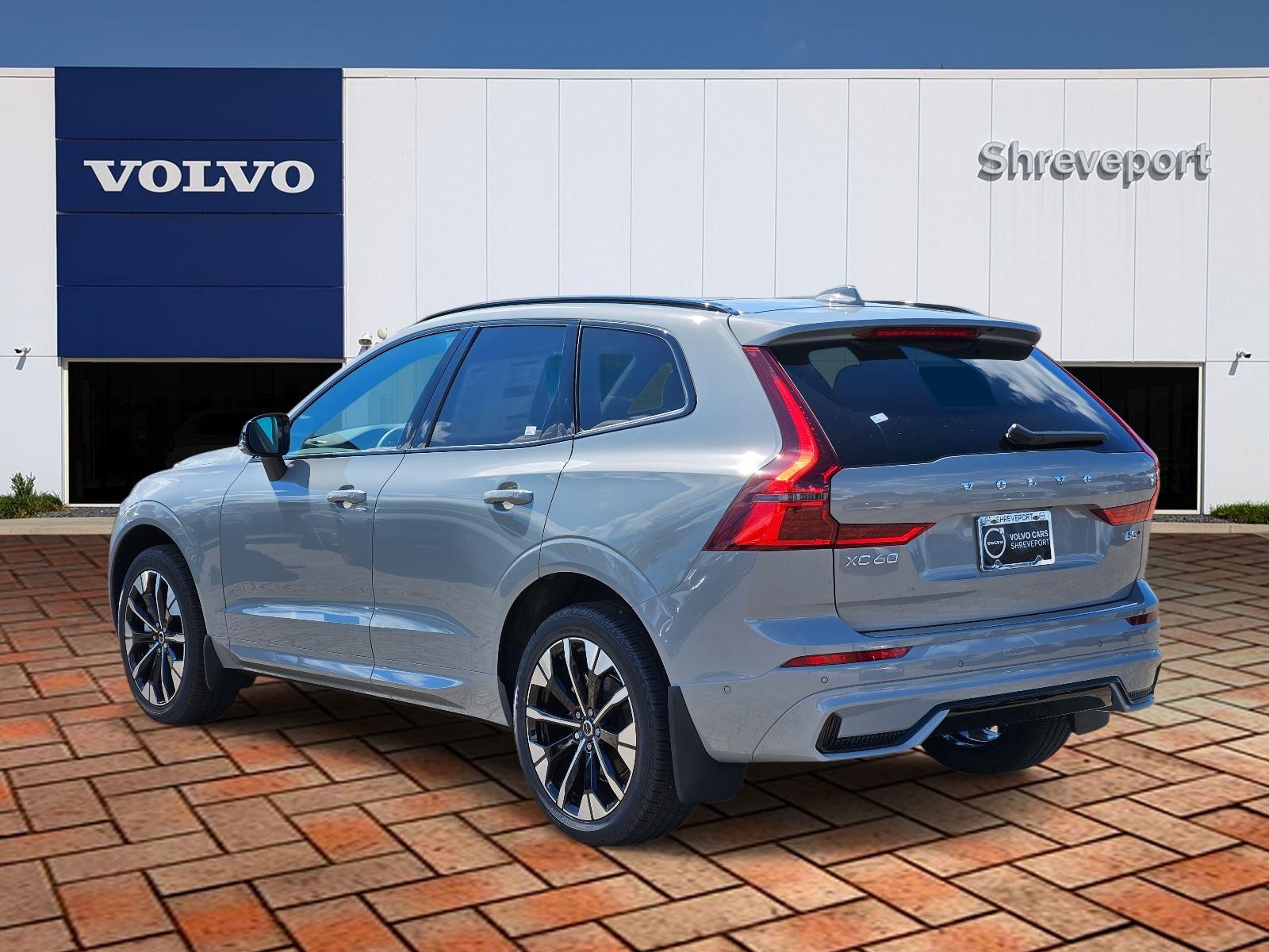 2026 Volvo XC60 Plus - Photo 6