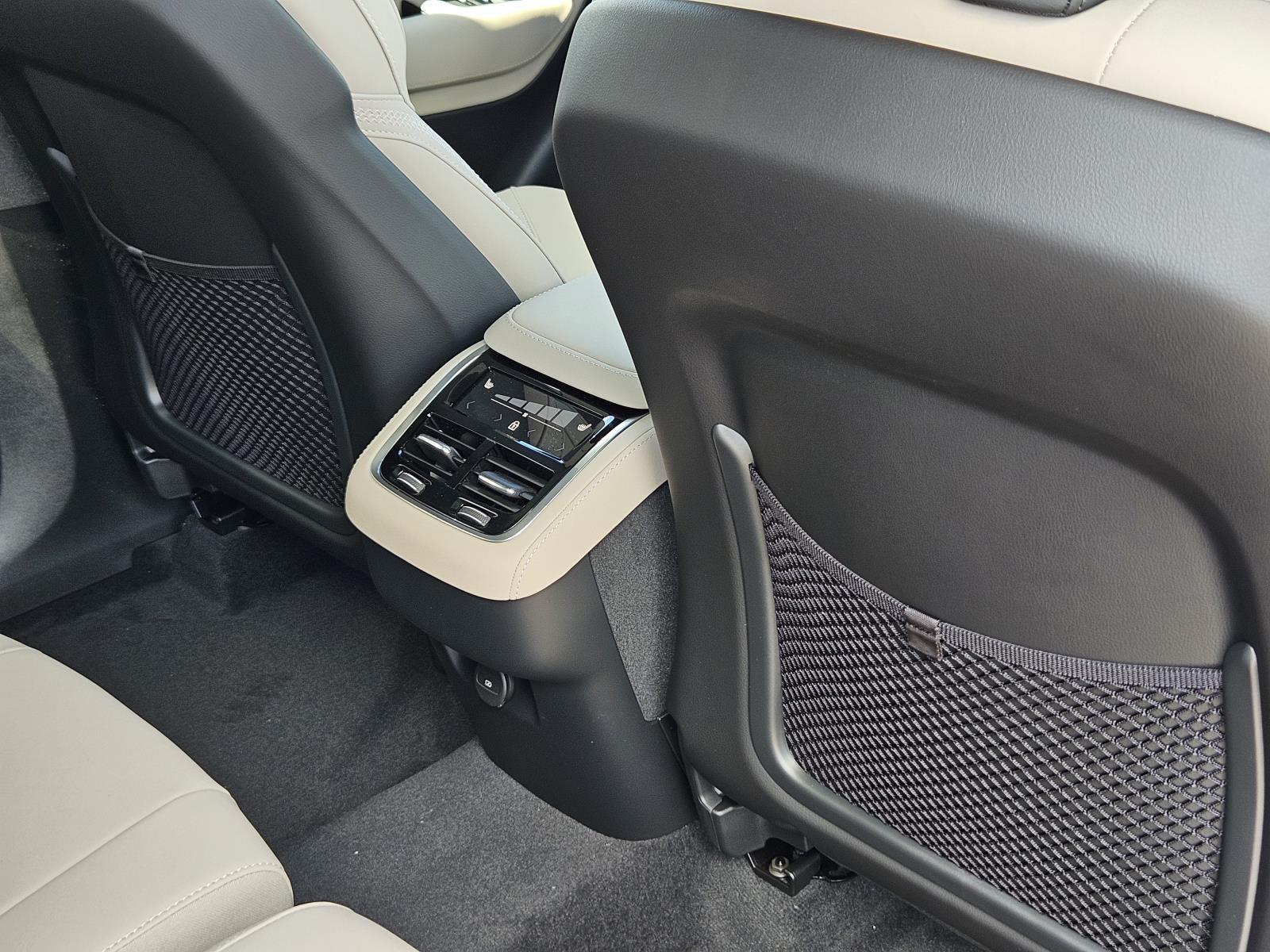 2026 Volvo XC90 Plus - Photo 41