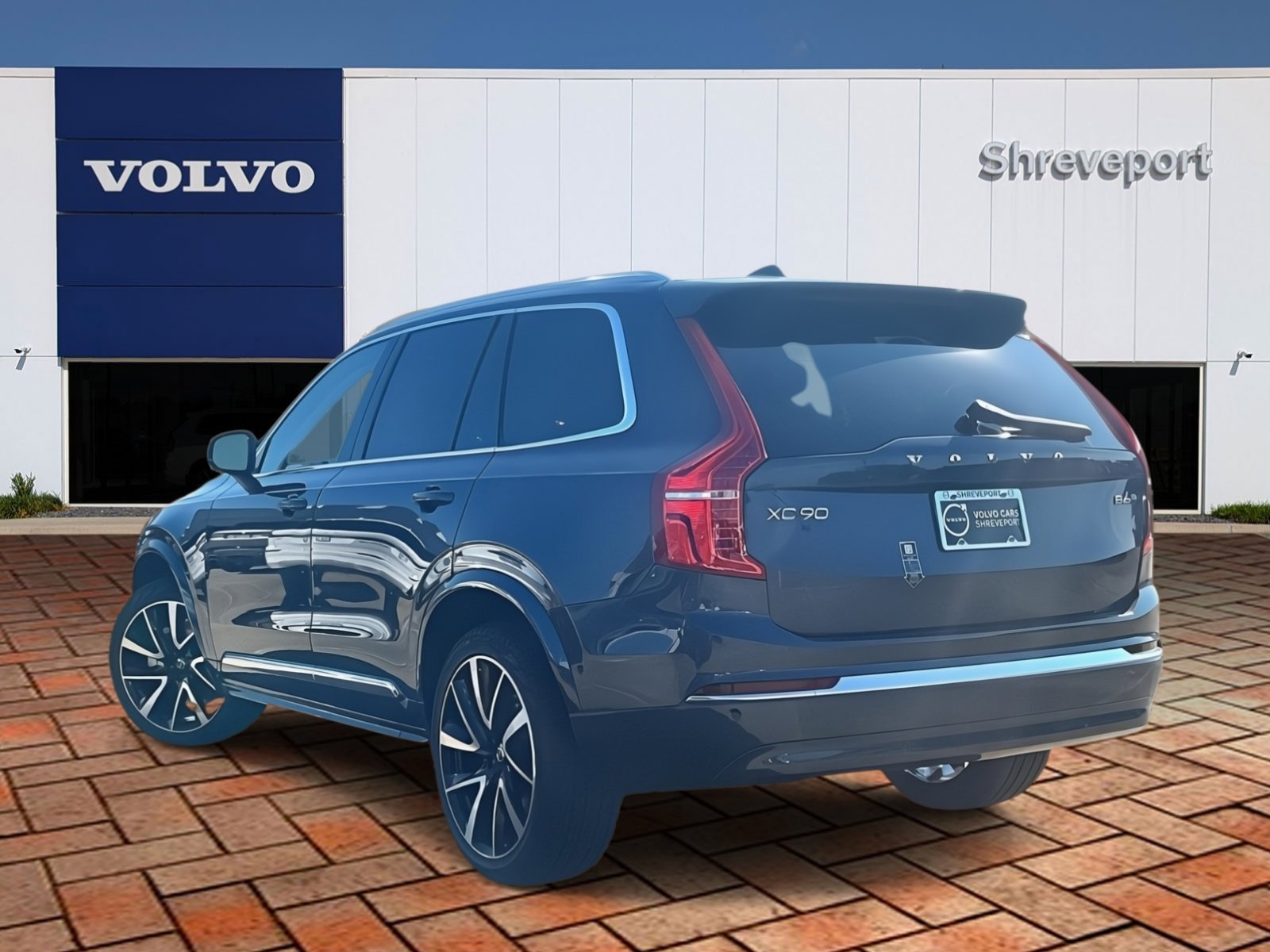 2024 Volvo XC90 AWD Ultimate photo 3