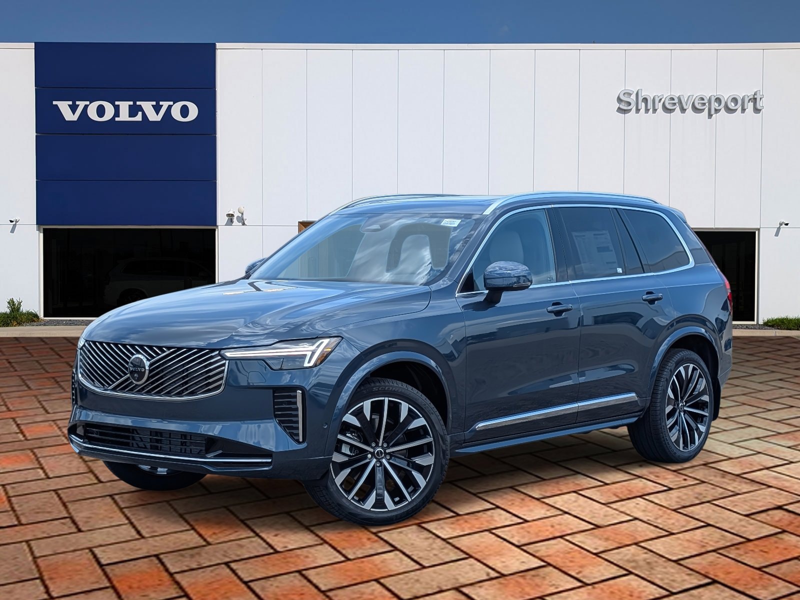 2026 Volvo XC90 B5 AWD Plus 7-Seater 