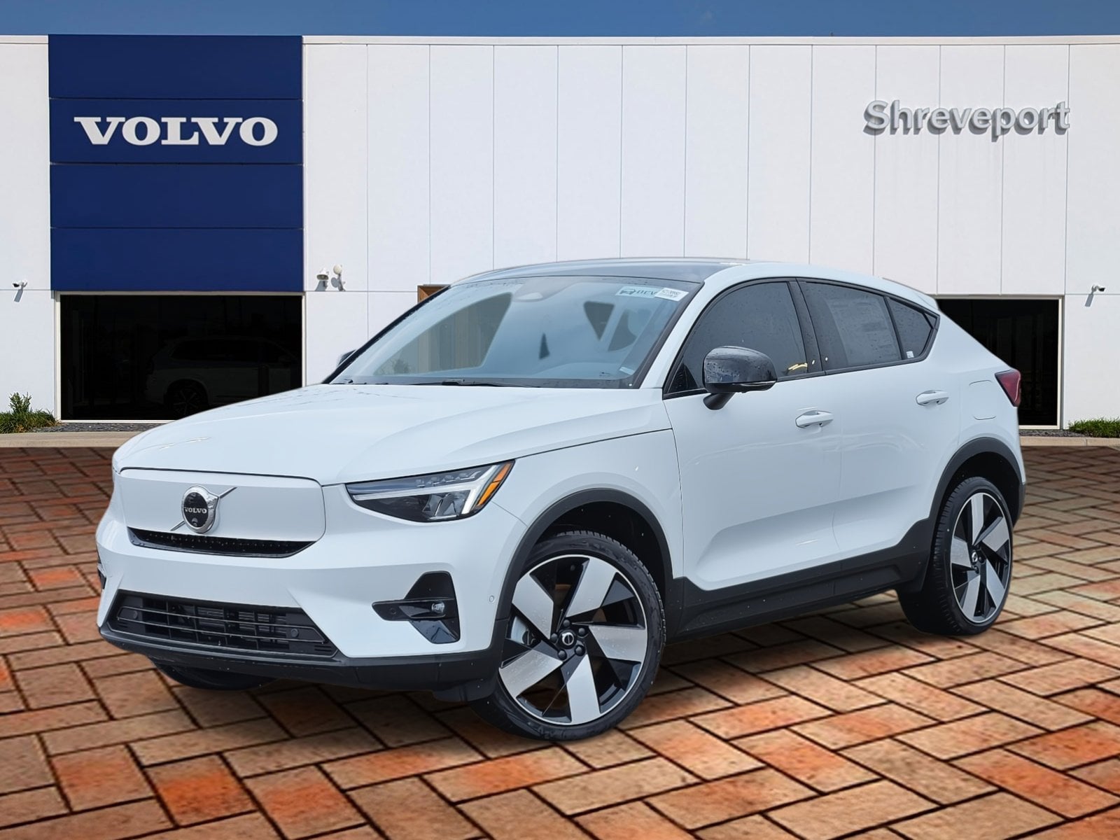 2024 Volvo C40 Plus's photo