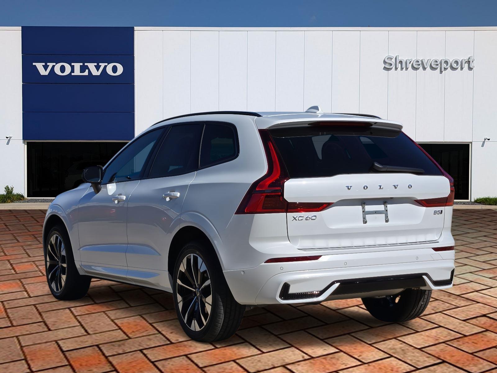2026 Volvo XC60 Plus - Photo 6