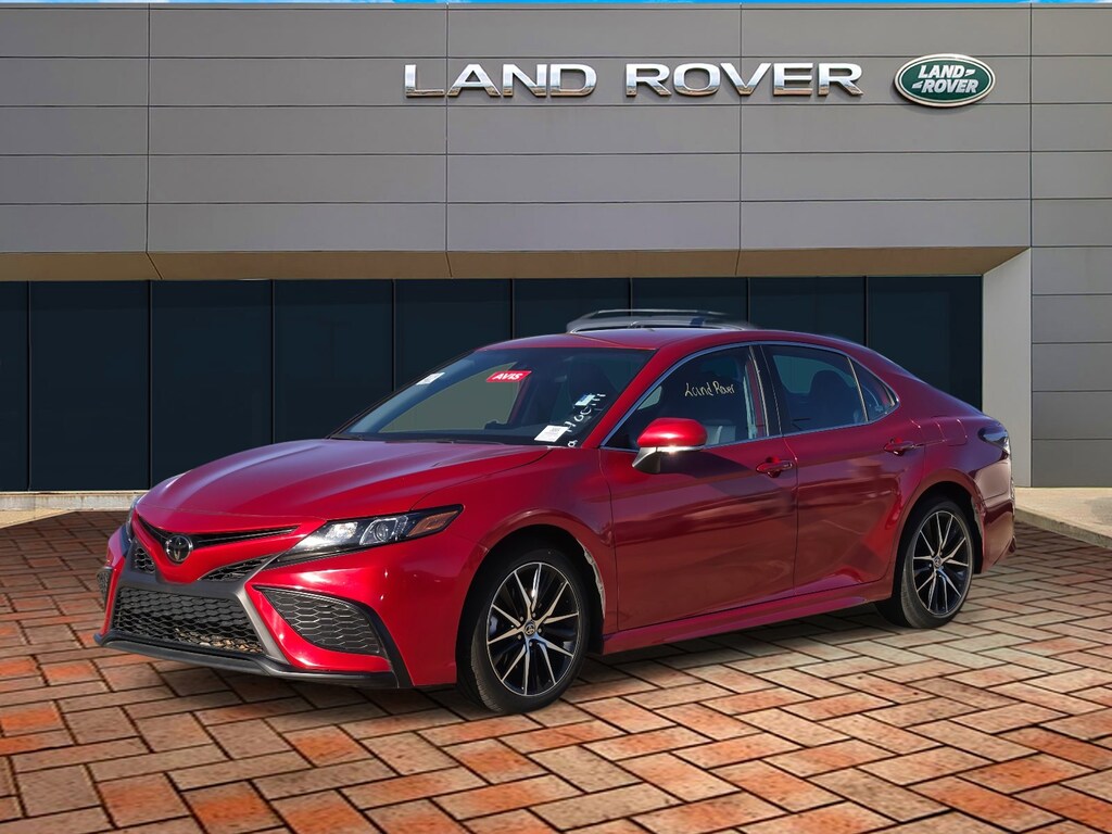 Used 2024 Toyota Camry SE Sedan