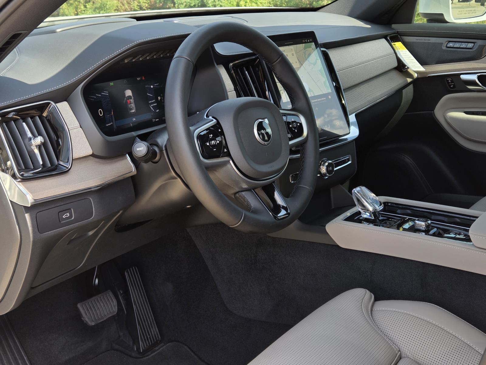 2026 Volvo XC90 Ultra - Photo 36