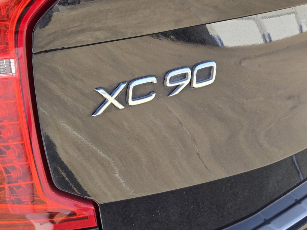 Used 2023 Volvo XC90 B5 AWD Plus SUV