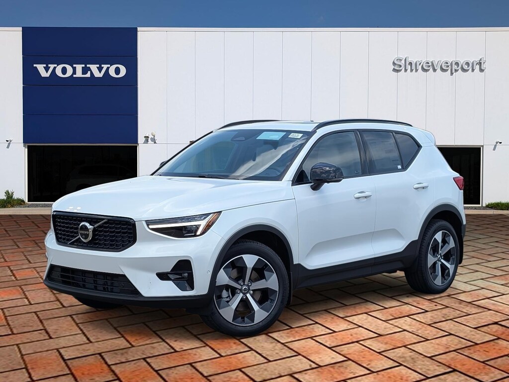Used 2026 Volvo XC40 B5 Plus SUV