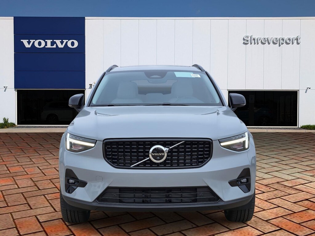 New 2026 Volvo XC40 B5 Plus SUV