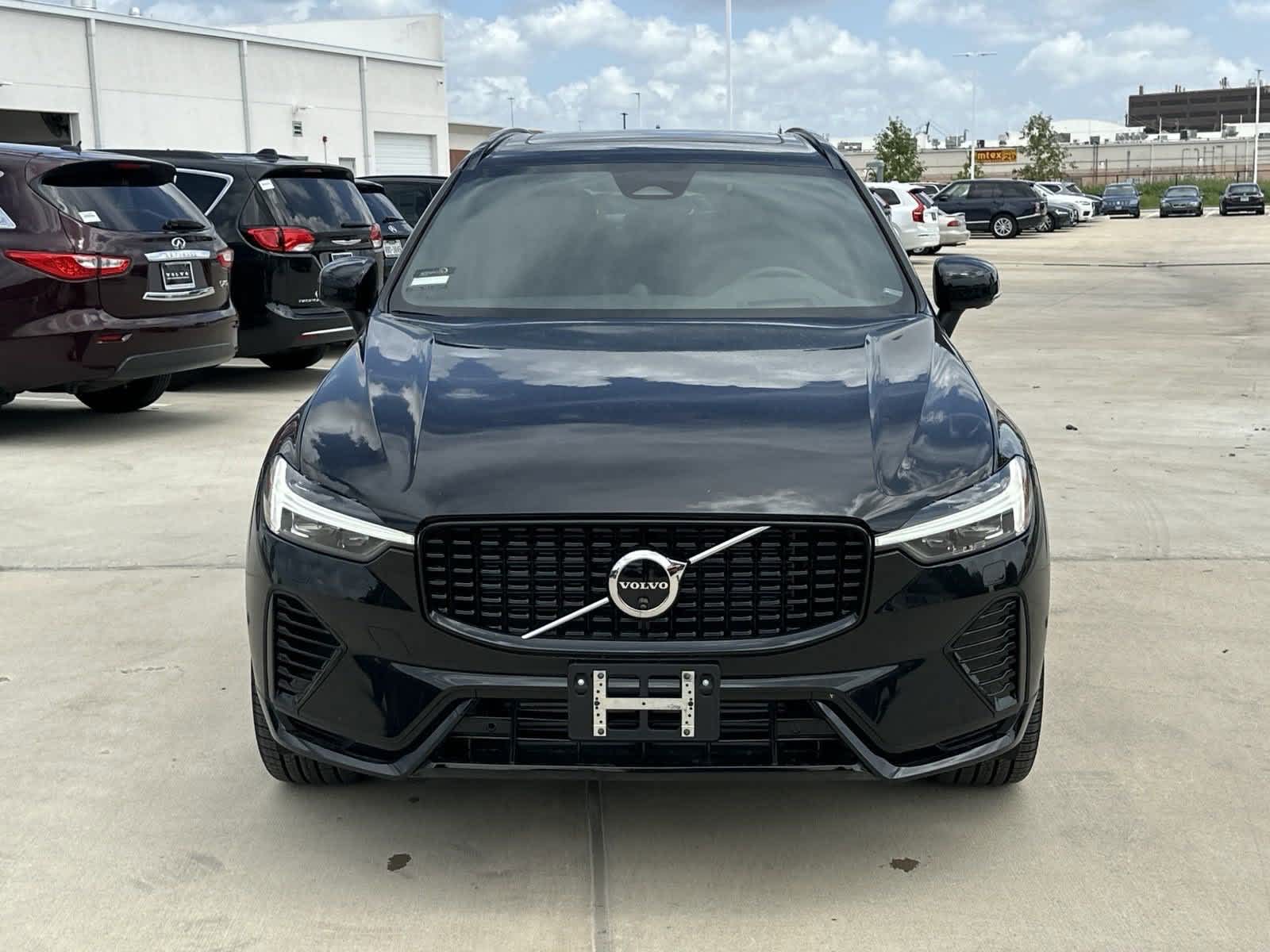 Used 2024 Volvo XC60 Ultimate with VIN YV4H60DMXR1758074 for sale in Houston, TX