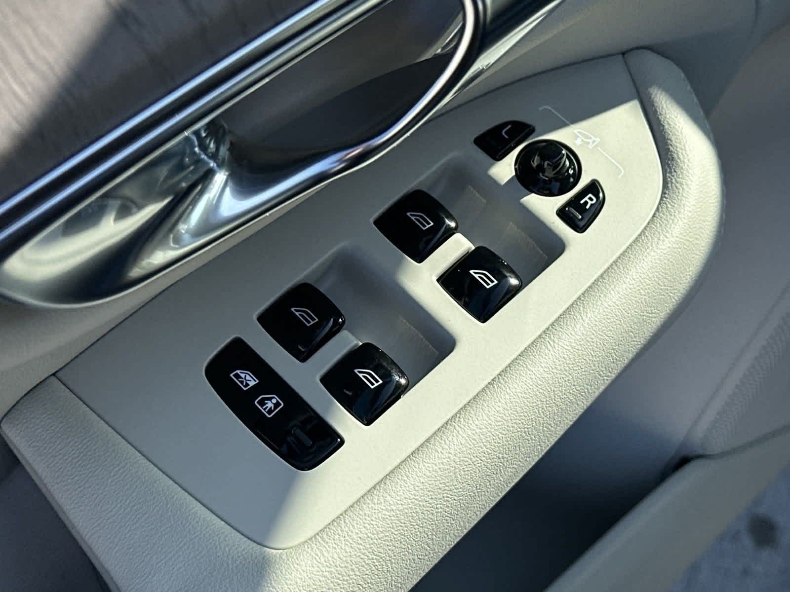 2025 Volvo XC90 Ultra - Photo 14