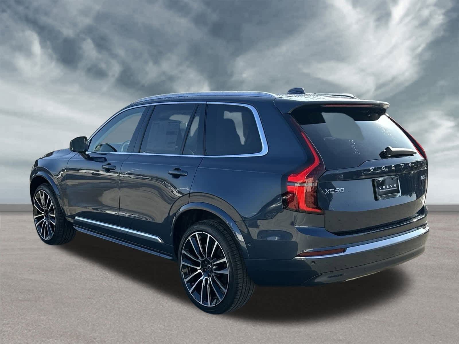 2025 Volvo XC90 Ultra - Photo 8