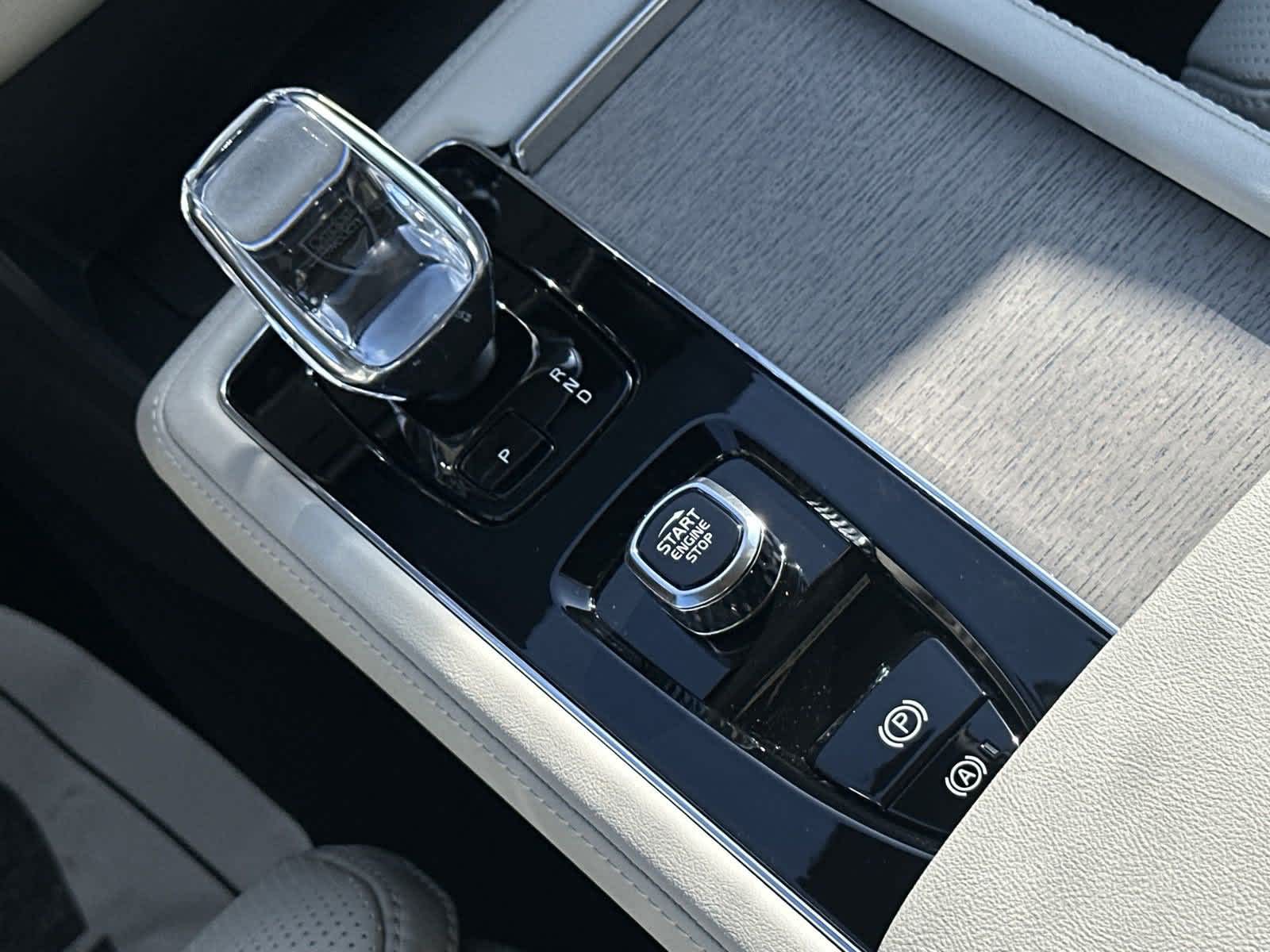 2025 Volvo XC90 Ultra - Photo 21