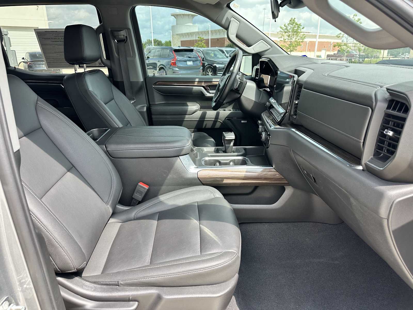 2024 Chevrolet Silverado 1500 LT Trail Boss - Photo 12