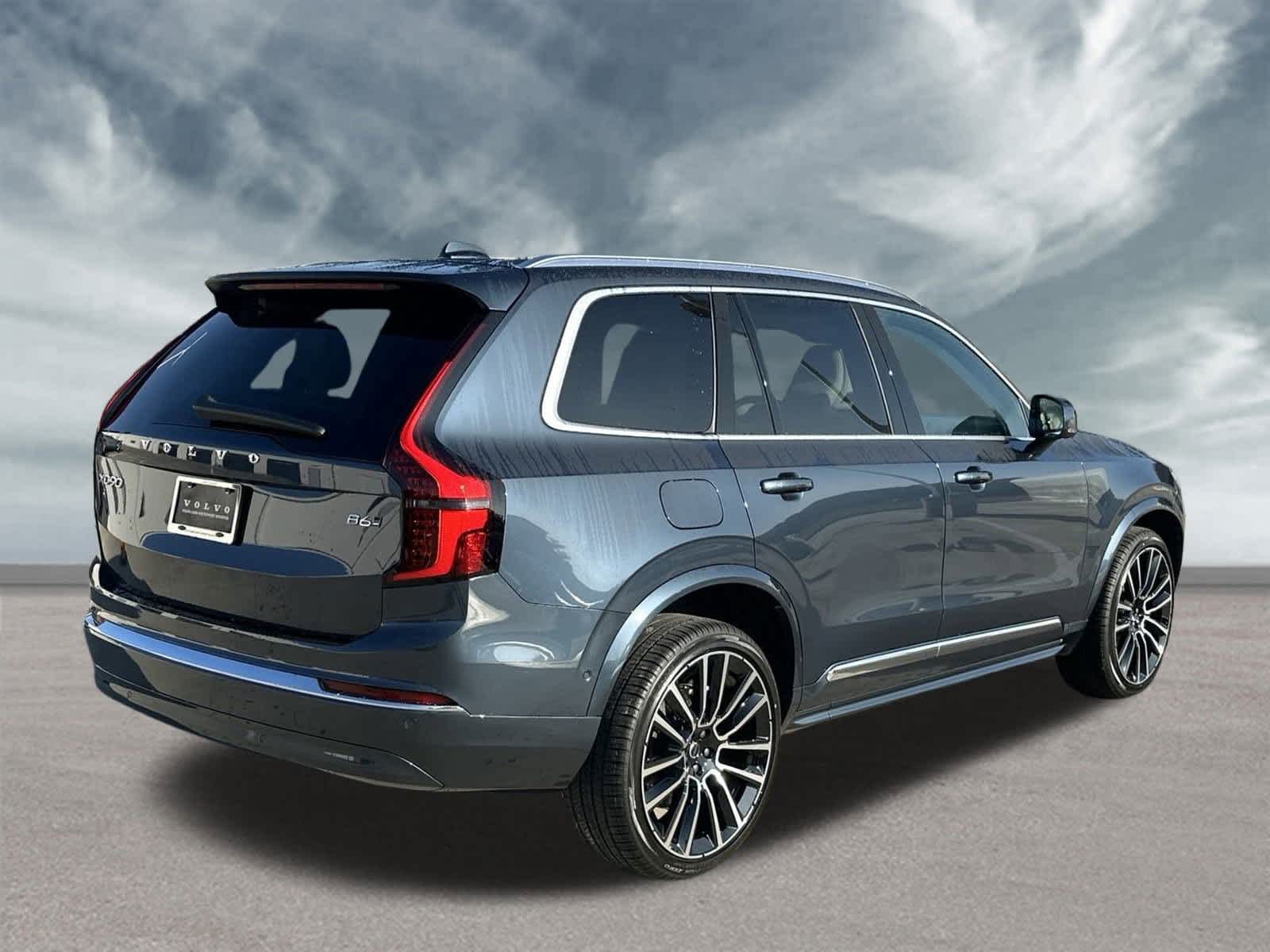 2025 Volvo XC90 Ultra - Photo 6