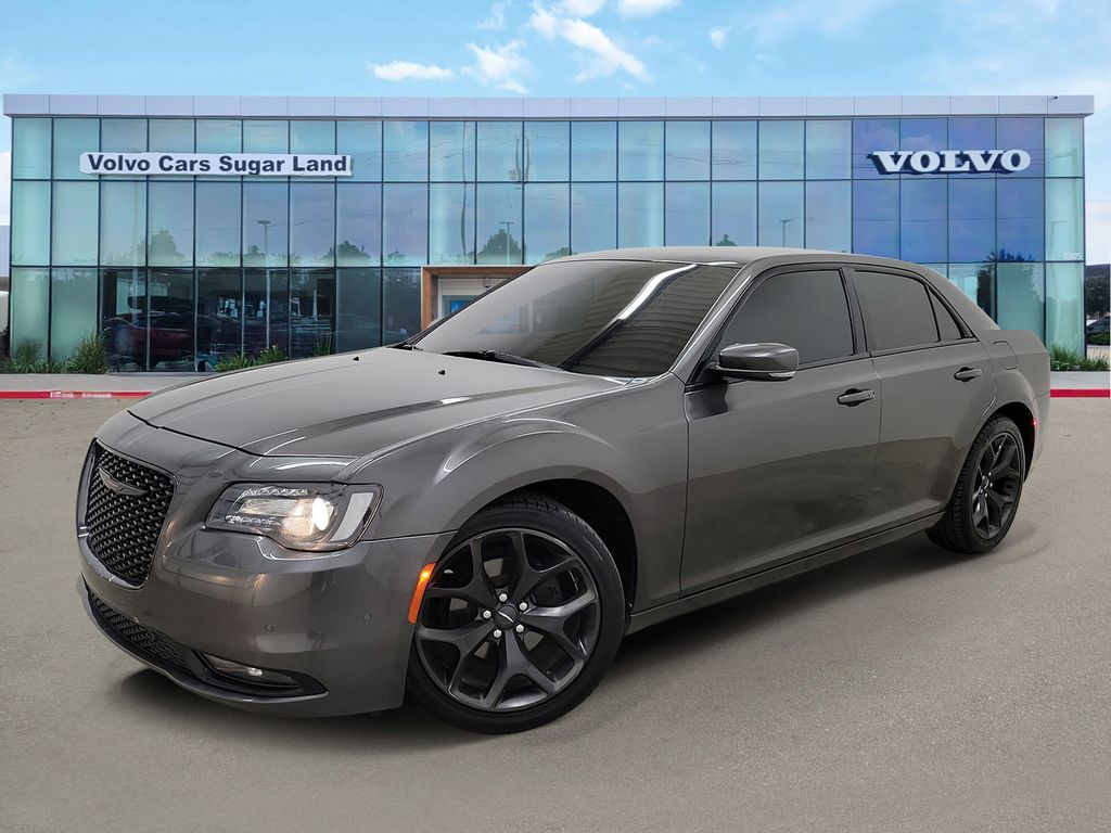 2021 Chrysler 300 S's photo