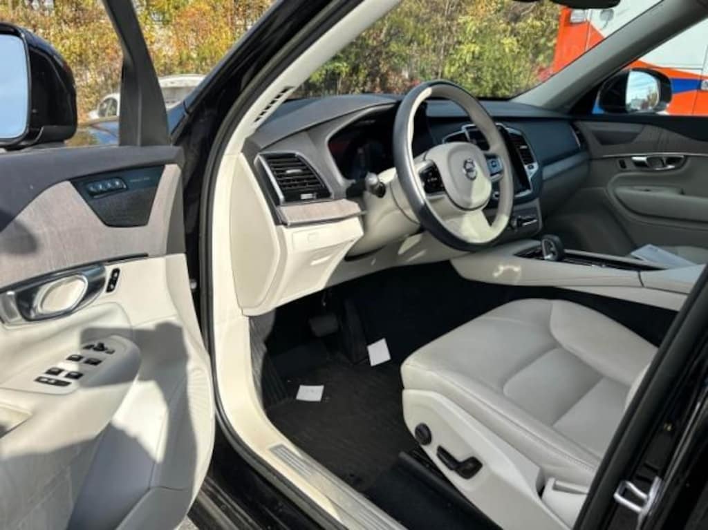 Certified 2023 Volvo XC90 B6 AWD Plus 7-Seater SUV
