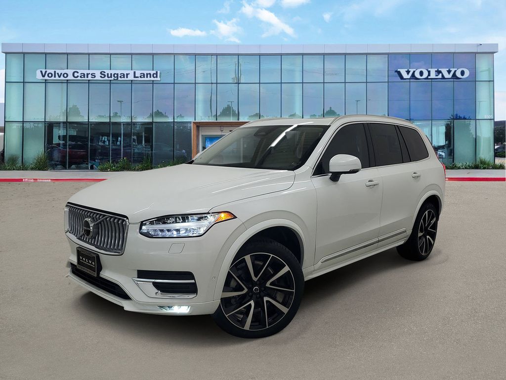 2025 Volvo XC90 Plus's photo