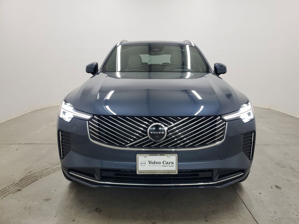 2026 Volvo XC90 Plus photo 2