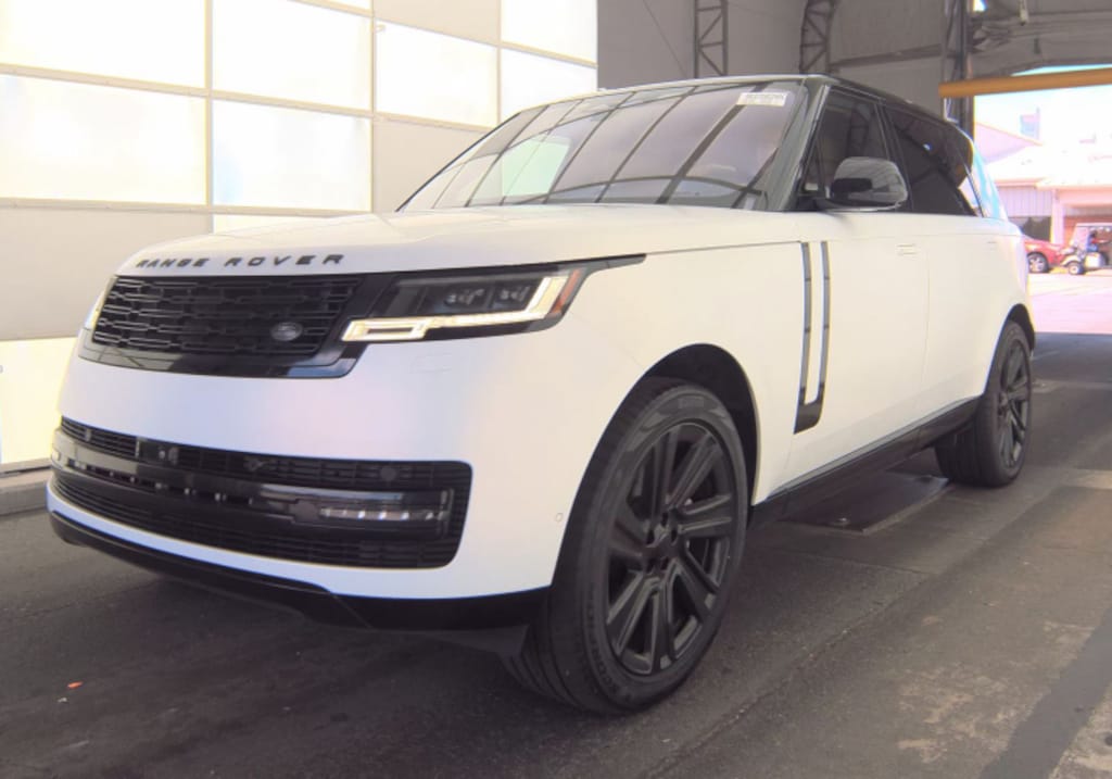 Used 2023 Land Rover Range Rover P400 SE 7 Seat SUV