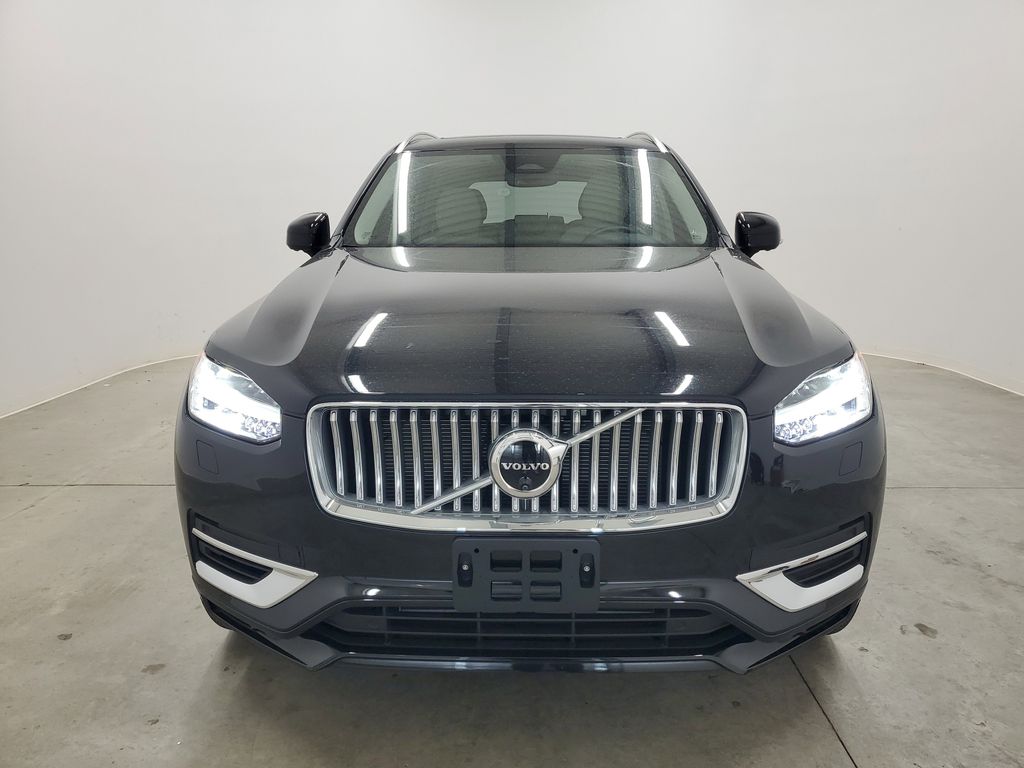 2025 Volvo XC90 T8 Plus photo 2