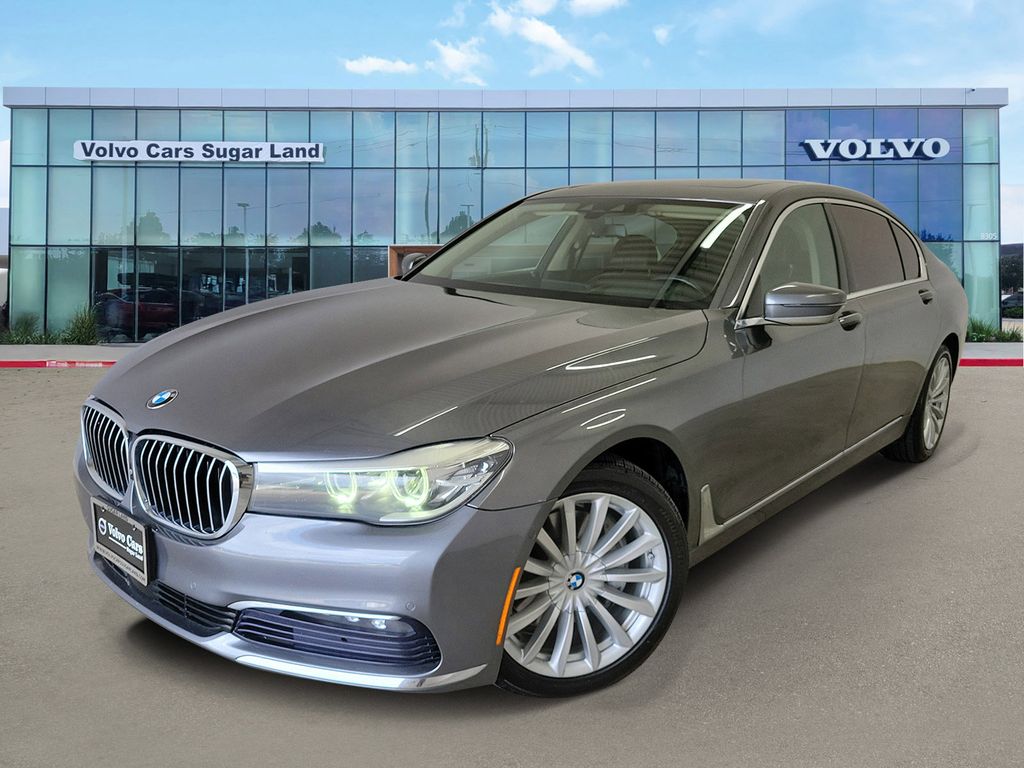2017 BMW 7 Series 740i's photo