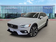 2026 Volvo V60 Cross Country B5 Ultra AWD Wagon