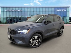 2026 Volvo XC40 B4 Core FWD SUV