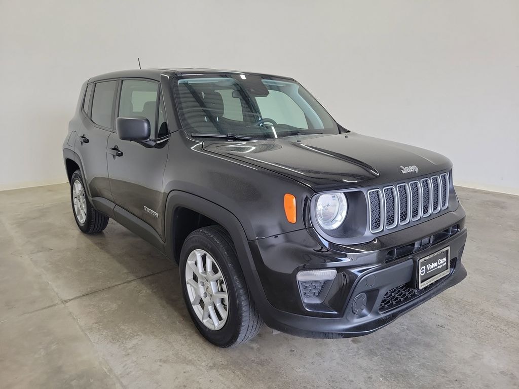 Used 2023 Jeep Renegade Latitude SUV