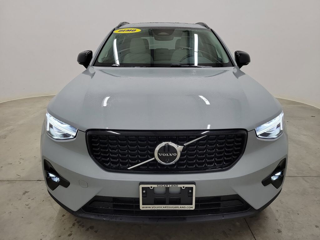 Used 2026 Volvo XC40 B5 Ultra SUV