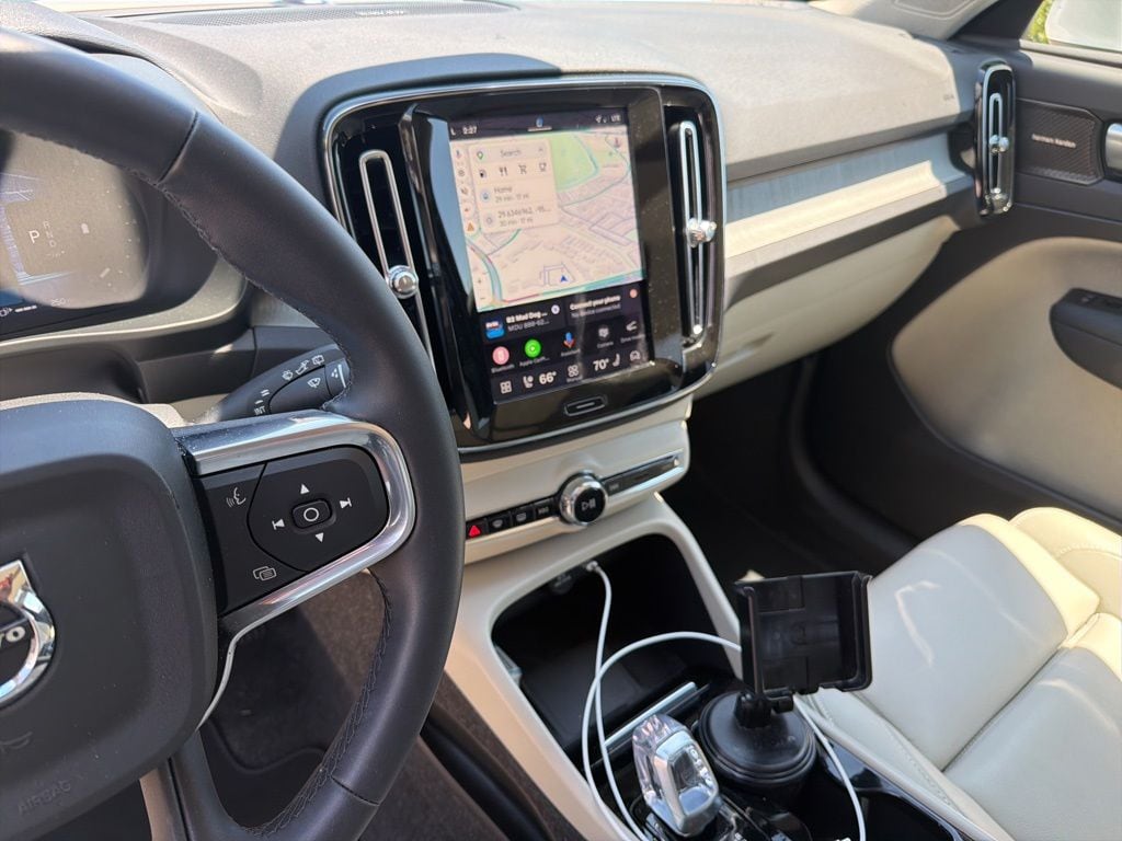Used 2025 Volvo XC40 B5 Ultra Bright Theme SUV