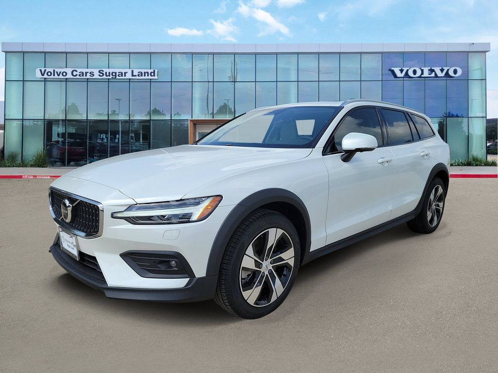 New 2026 Volvo V60 Cross Country B5 Plus