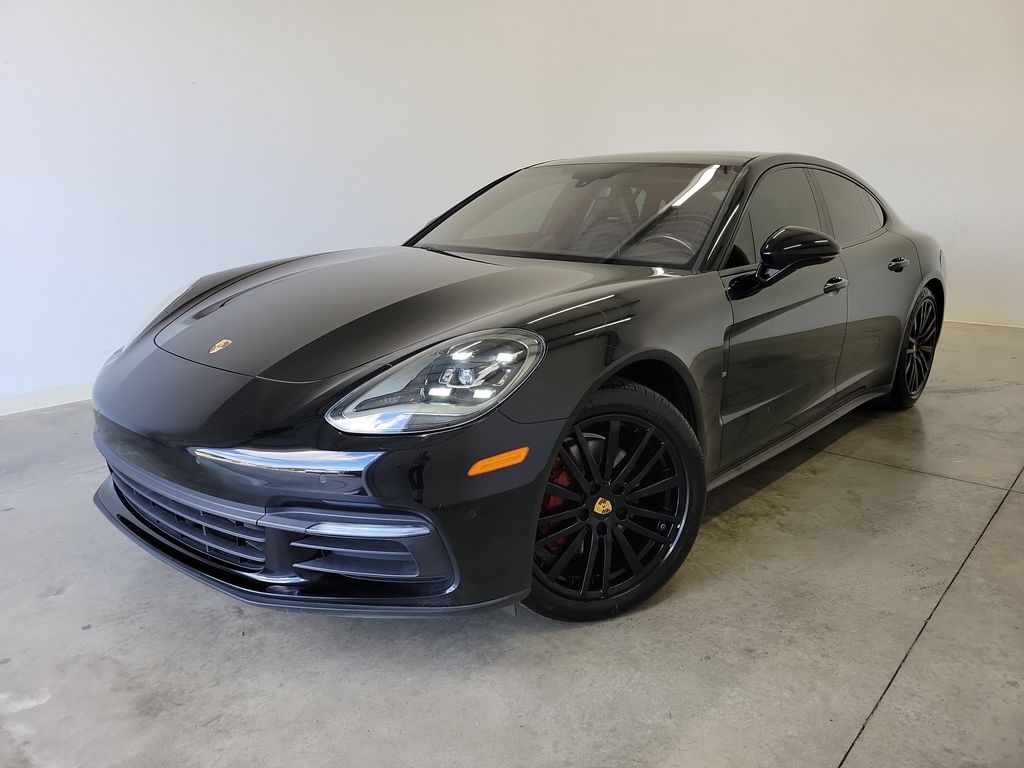 2017 Porsche Panamera 4's photo