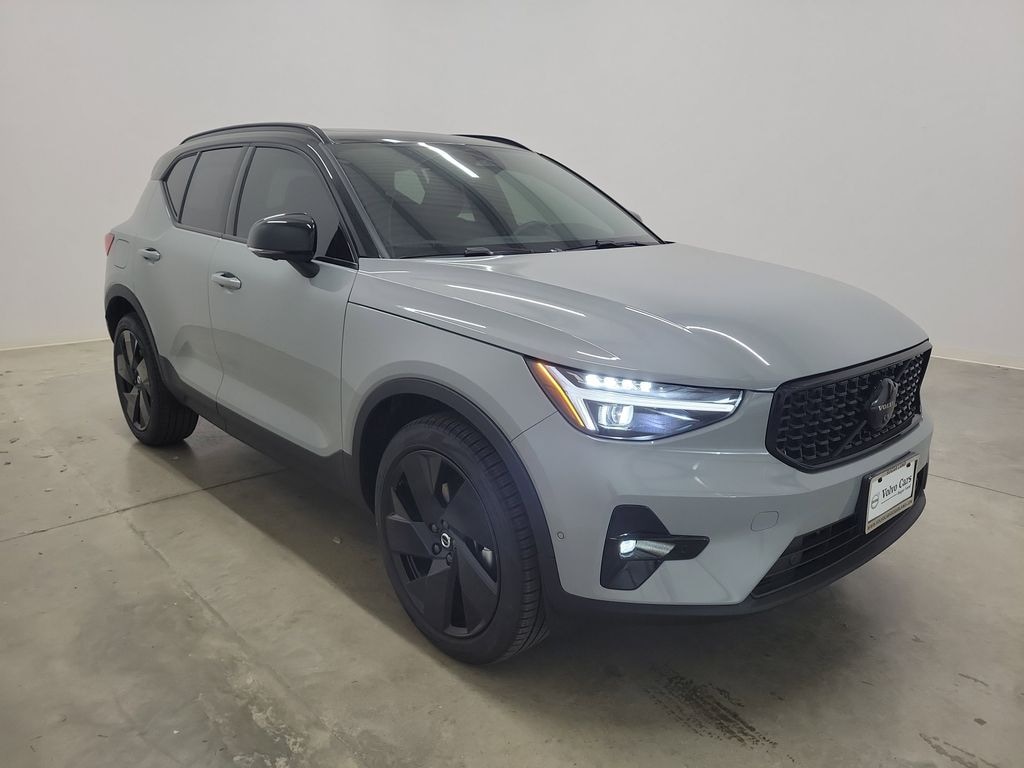 New 2026 Volvo XC40 B5 Ultra Black Edition SUV