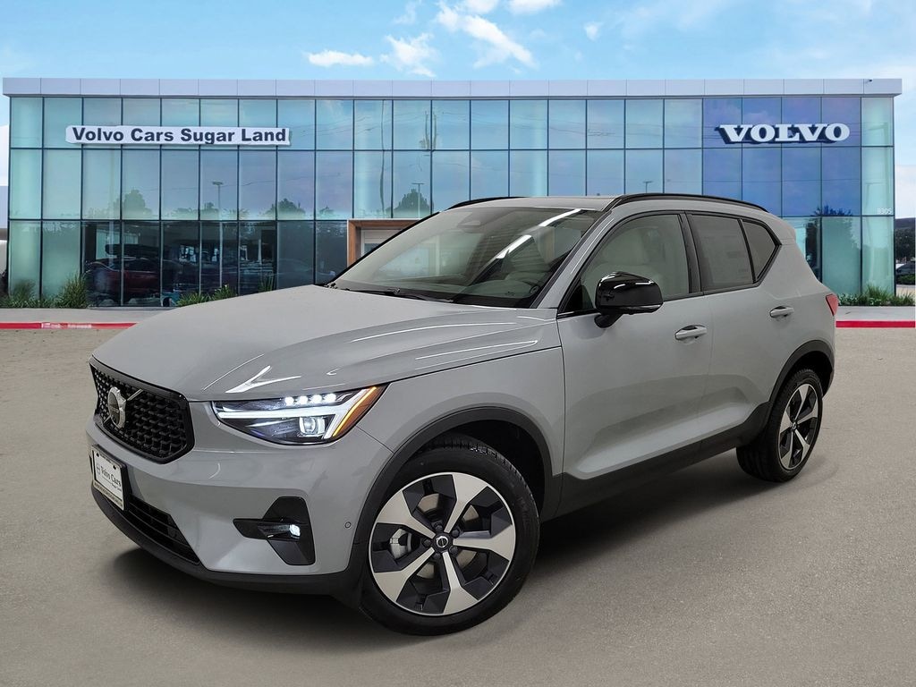 New 2026 Volvo XC40 B5 Plus SUV