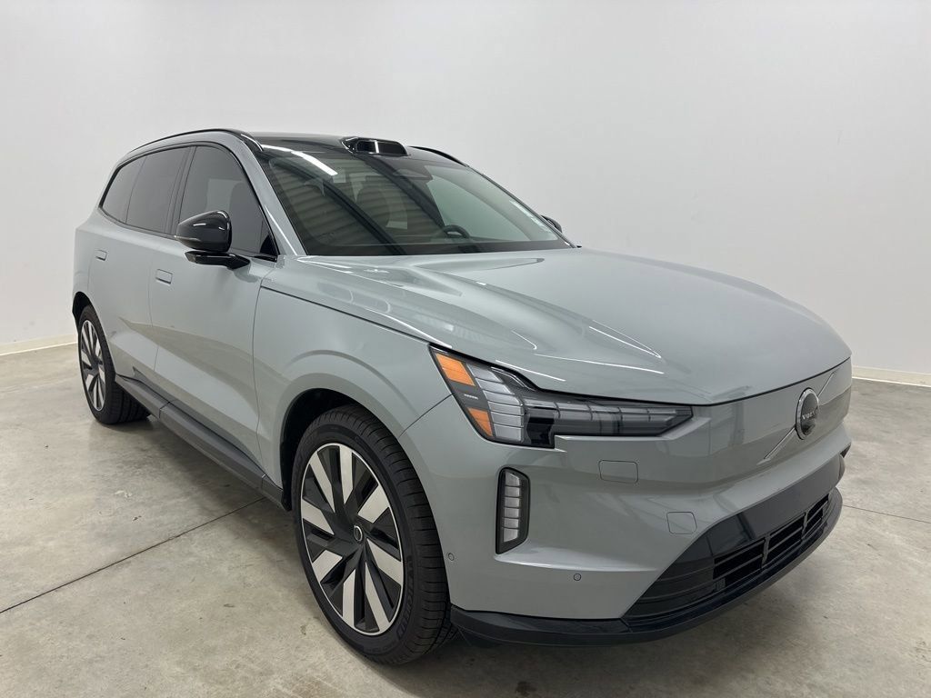 2025 Volvo EX90 Twin Motor Performance Ultra photo 3