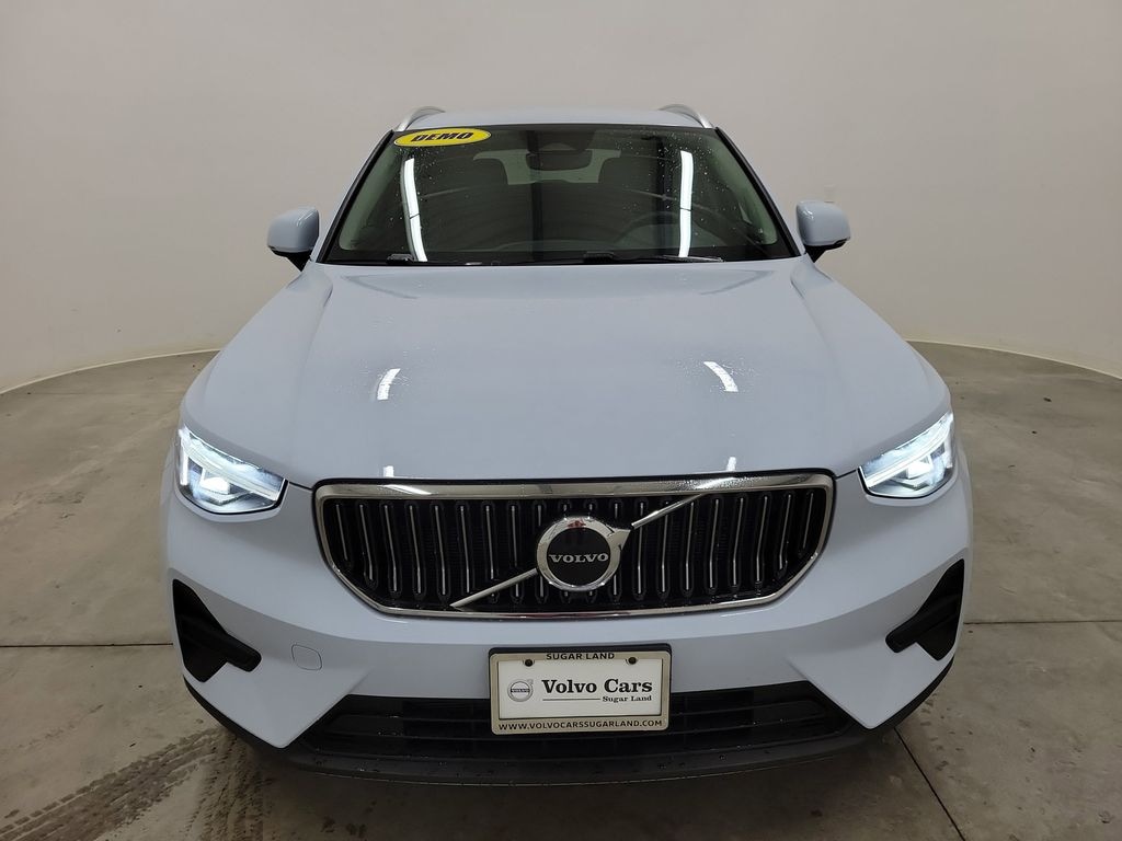 Used 2025 Volvo XC40 B5 Core Bright Theme SUV