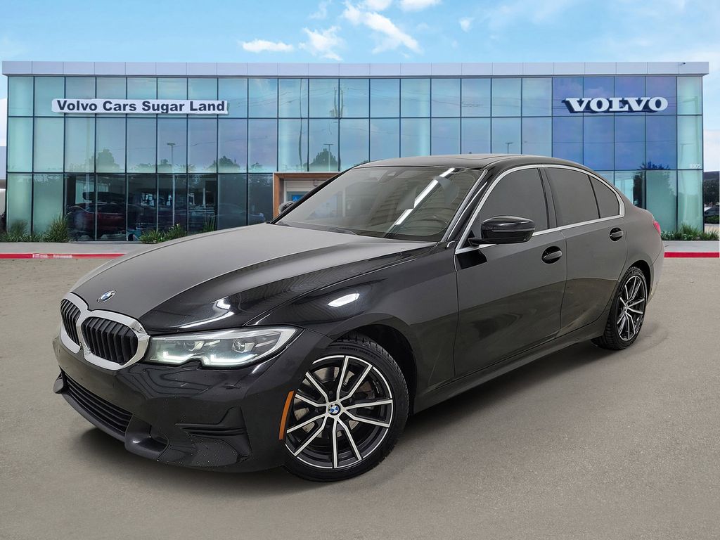 2020 BMW 3 Series 330i's photo