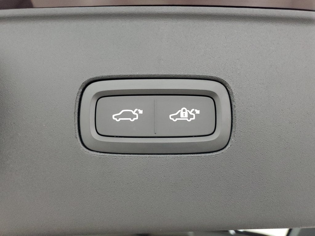 2025 Volvo EX90 Ultra - Photo 10