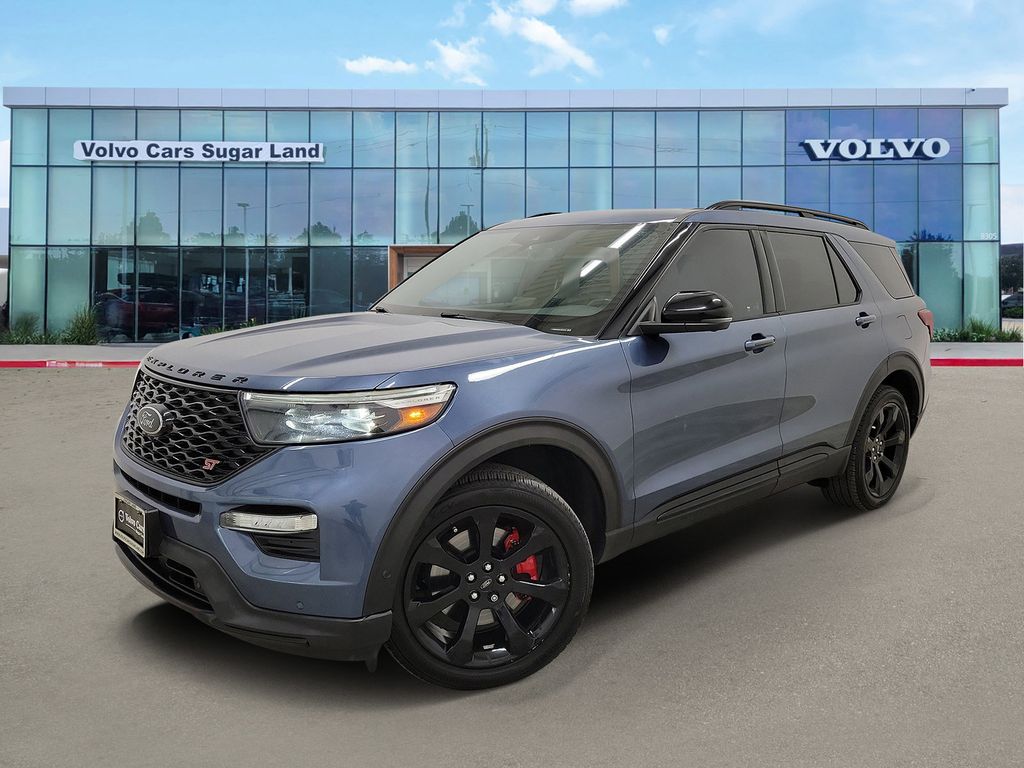 2020 Ford Explorer ST's photo