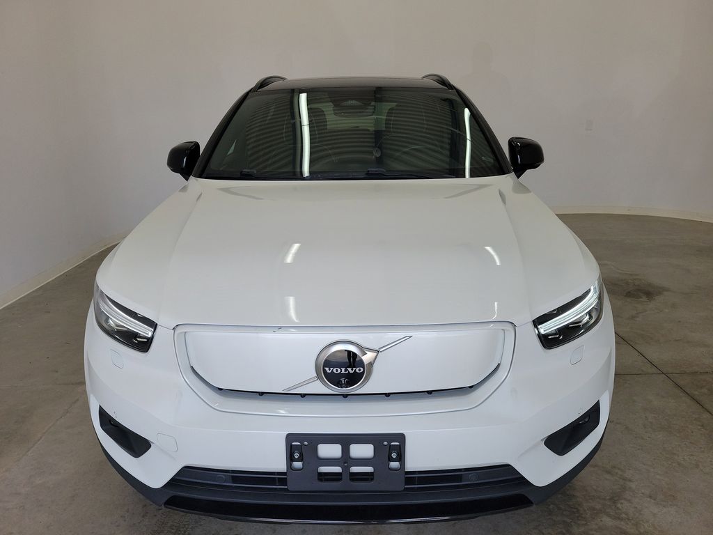 Used 2022 Volvo XC40 Plus with VIN YV4ED3UR2N2648470 for sale in Houston, TX