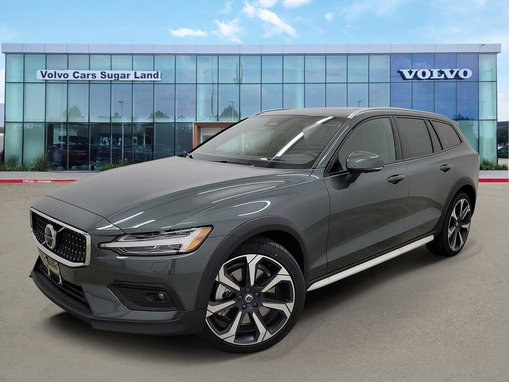New 2026 Volvo V60 Cross Country B5 Ultra Wagon