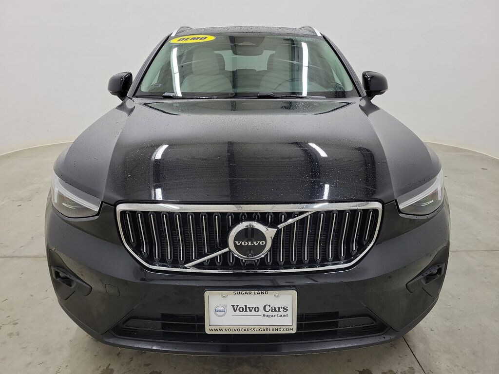 Used 2025 Volvo XC40 B5 Plus Bright Theme SUV